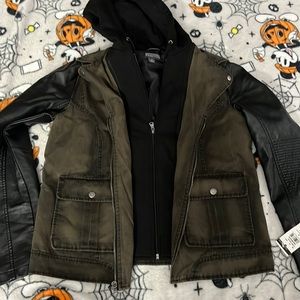 Kenneth Cole Reaction Faux Leather Canvas Jacket Medium NWT Wilsons Leather